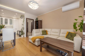 Comfortable Apartment Krakowska Wrocław with FREE PARKING by Noclegi Renters, Wrocław
